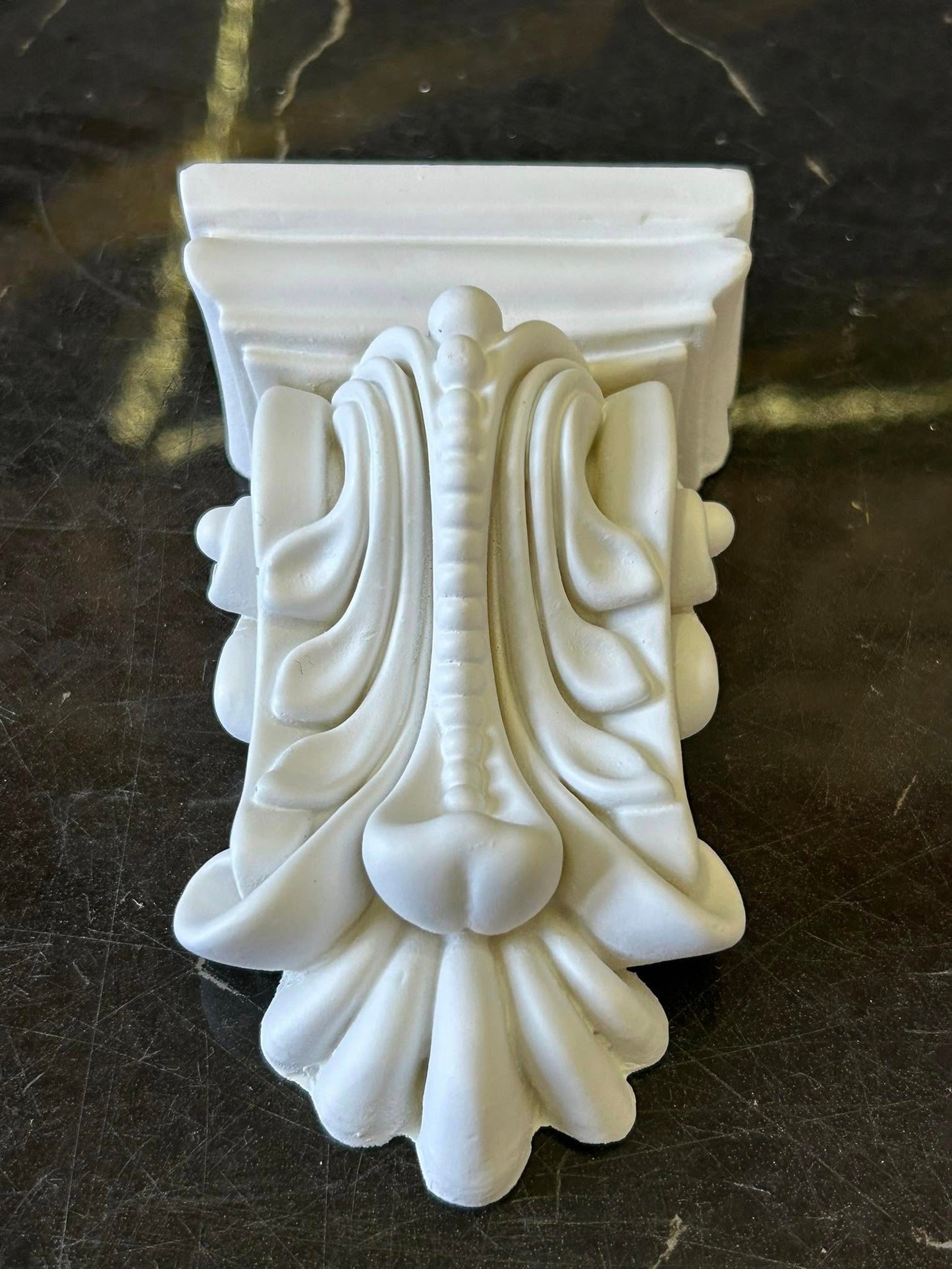 Consolă decorativă din poliuretan H001