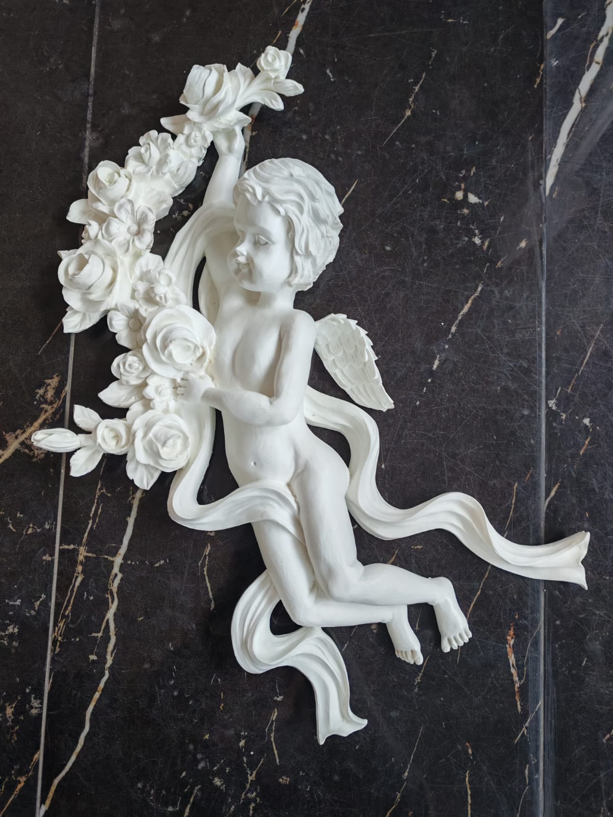 Îngeraș decor plastic flexibil 40×30 cm – auriu / alb