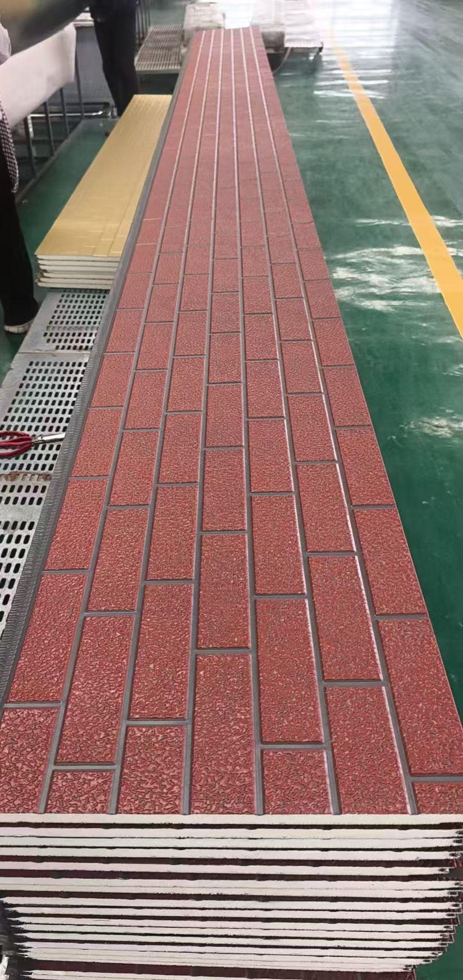 Panouri Metalice Decorative cu Izolație - DBZG-GJ
